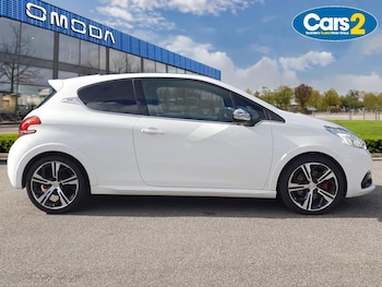 Used Peugeot 208 2017 for sale - 76556876: Photo