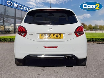 Used Peugeot 208 2017 for sale - 76556876: Photo