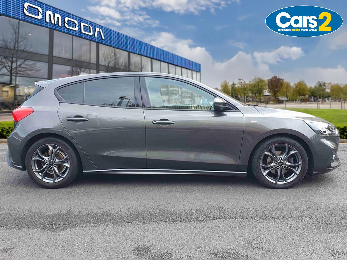 Used Ford Focus 2018 for sale - 76556873: Photo 2