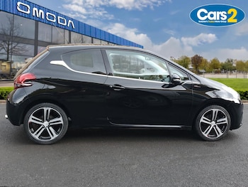 Used Peugeot 208 2015 for sale - 76881728: Photo