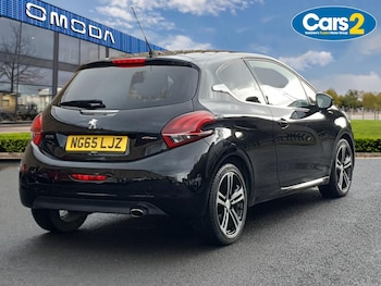 Used Peugeot 208 2015 for sale - 76881728: Photo