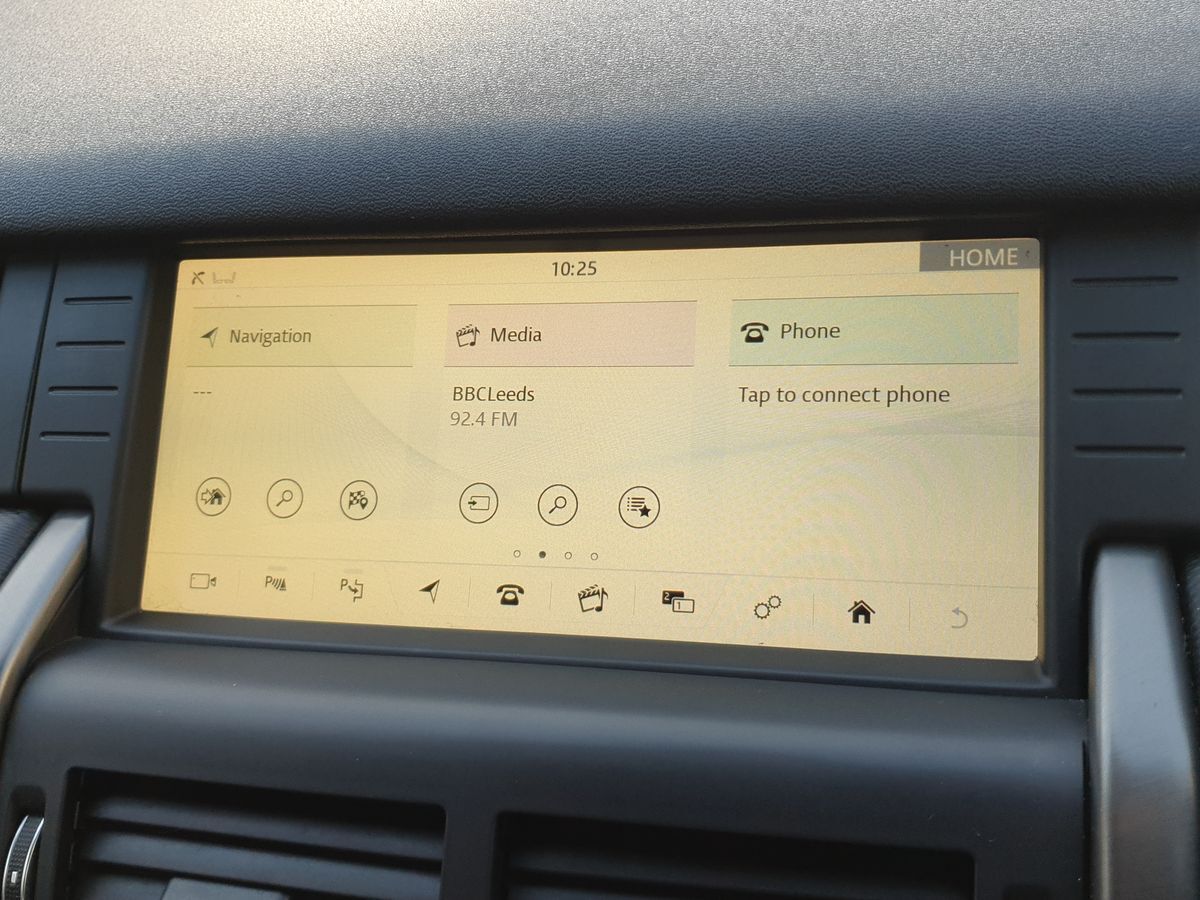 Used Land Rover Discovery Sport 2017 for sale - 76881952: Photo 21