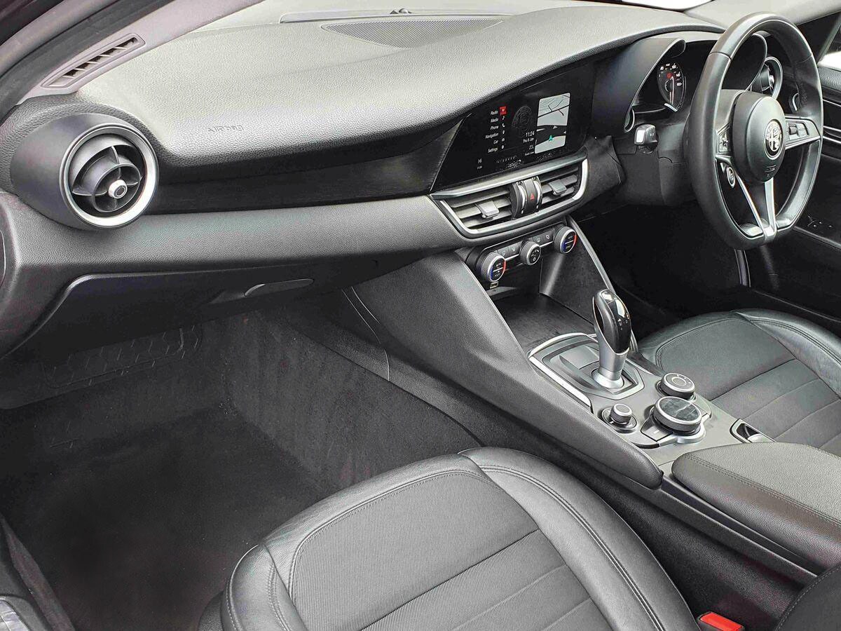 Used Alfa Romeo Giulia 2017 for sale - 77552281: Photo 15