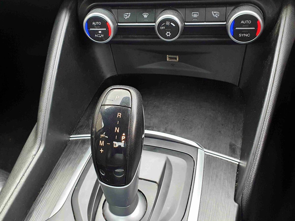 Used Alfa Romeo Giulia 2017 for sale - 77552281: Photo 25