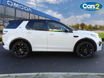 Used Land Rover Discovery Sport 2017 for sale - 77210147: Photo