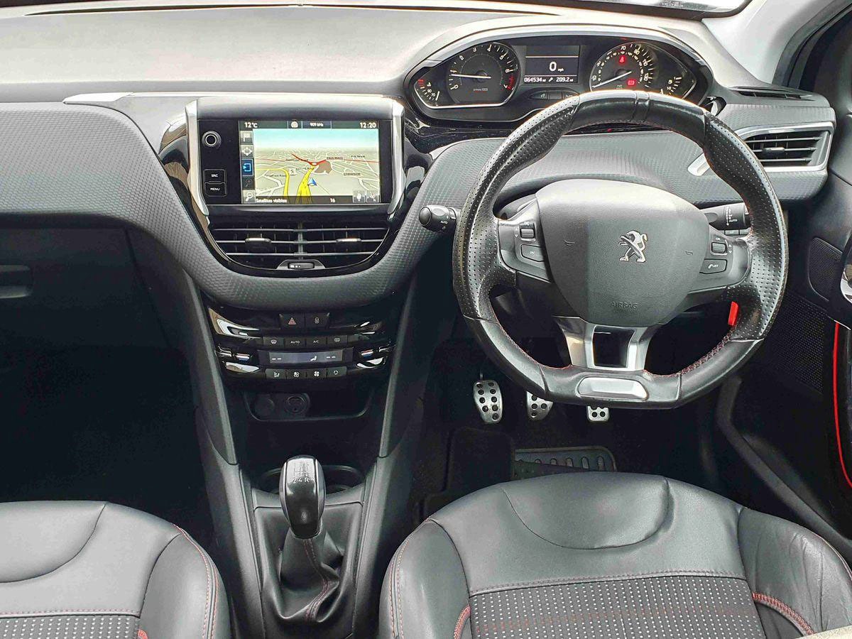 Used Peugeot 208 2015 for sale - 76745394: Photo 11