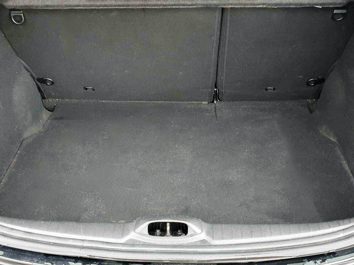 Used Peugeot 208 2015 for sale - 76745394: Photo 18