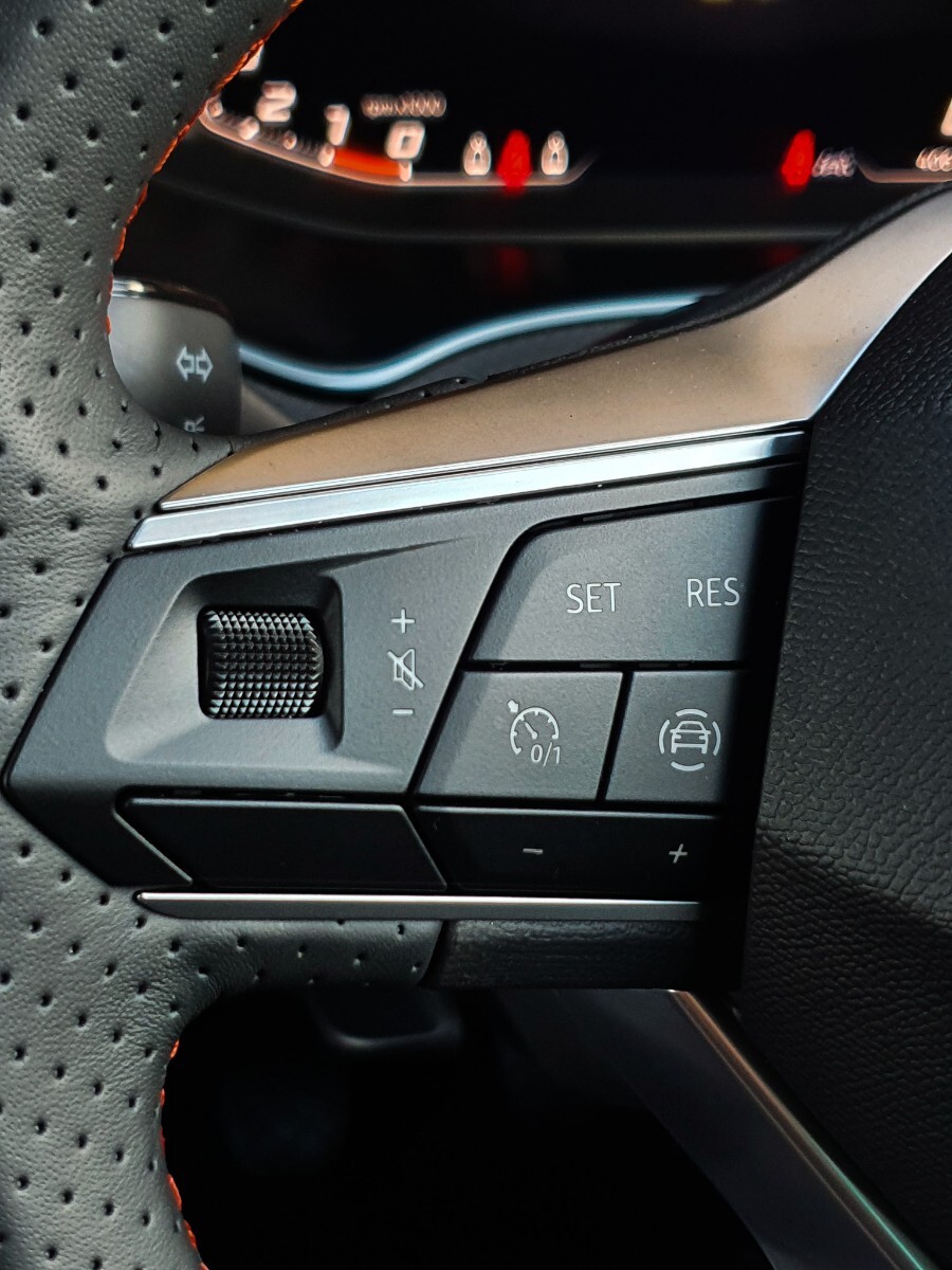 Used SEAT Arona 2024 for sale - 76556855: Photo 31