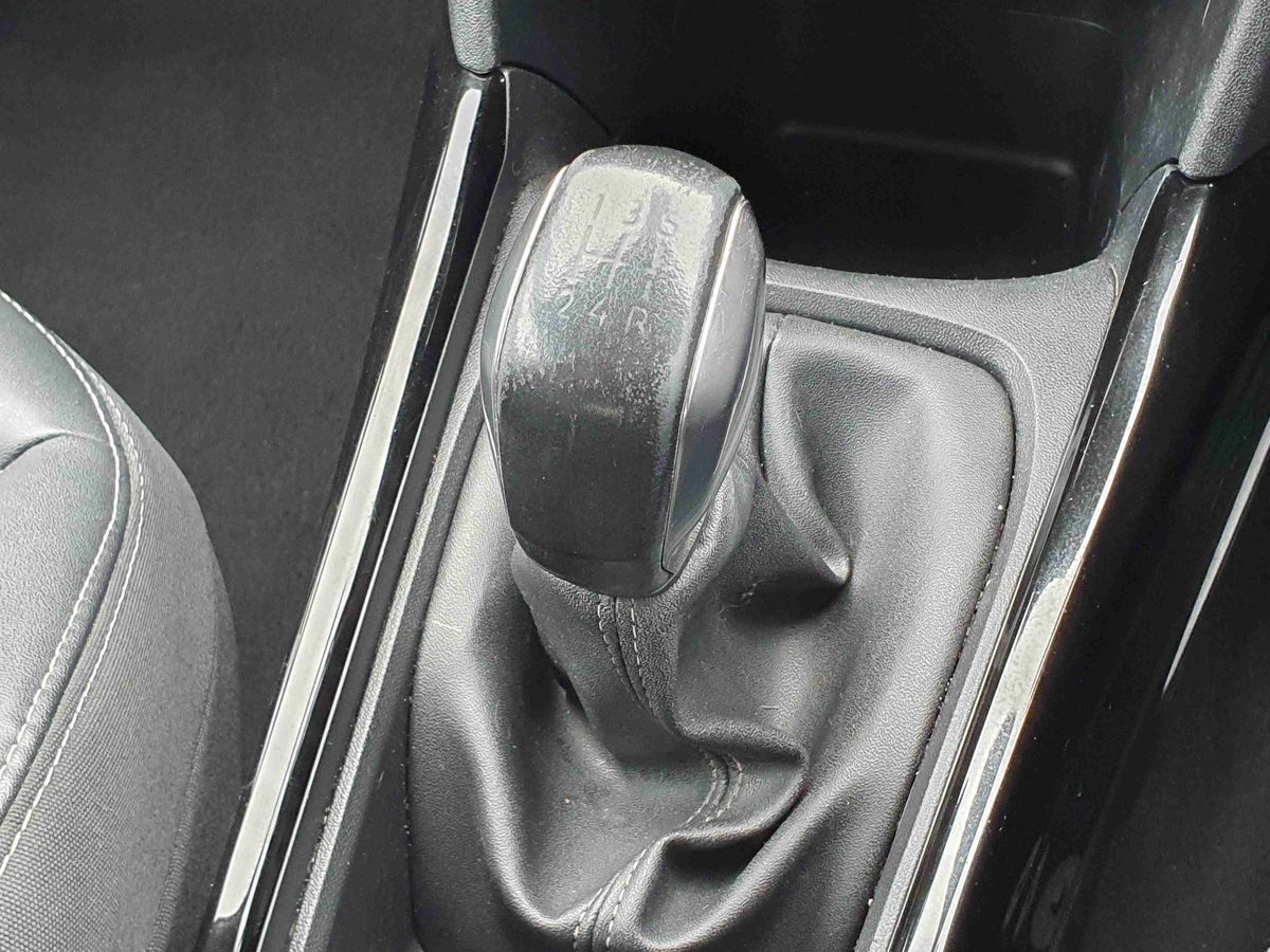 Used Peugeot 2008 2016 for sale - 77885382: Photo 24