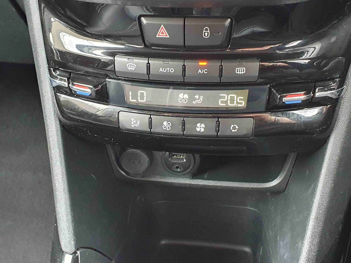 Used Peugeot 2008 2016 for sale - 77885382: Photo 25