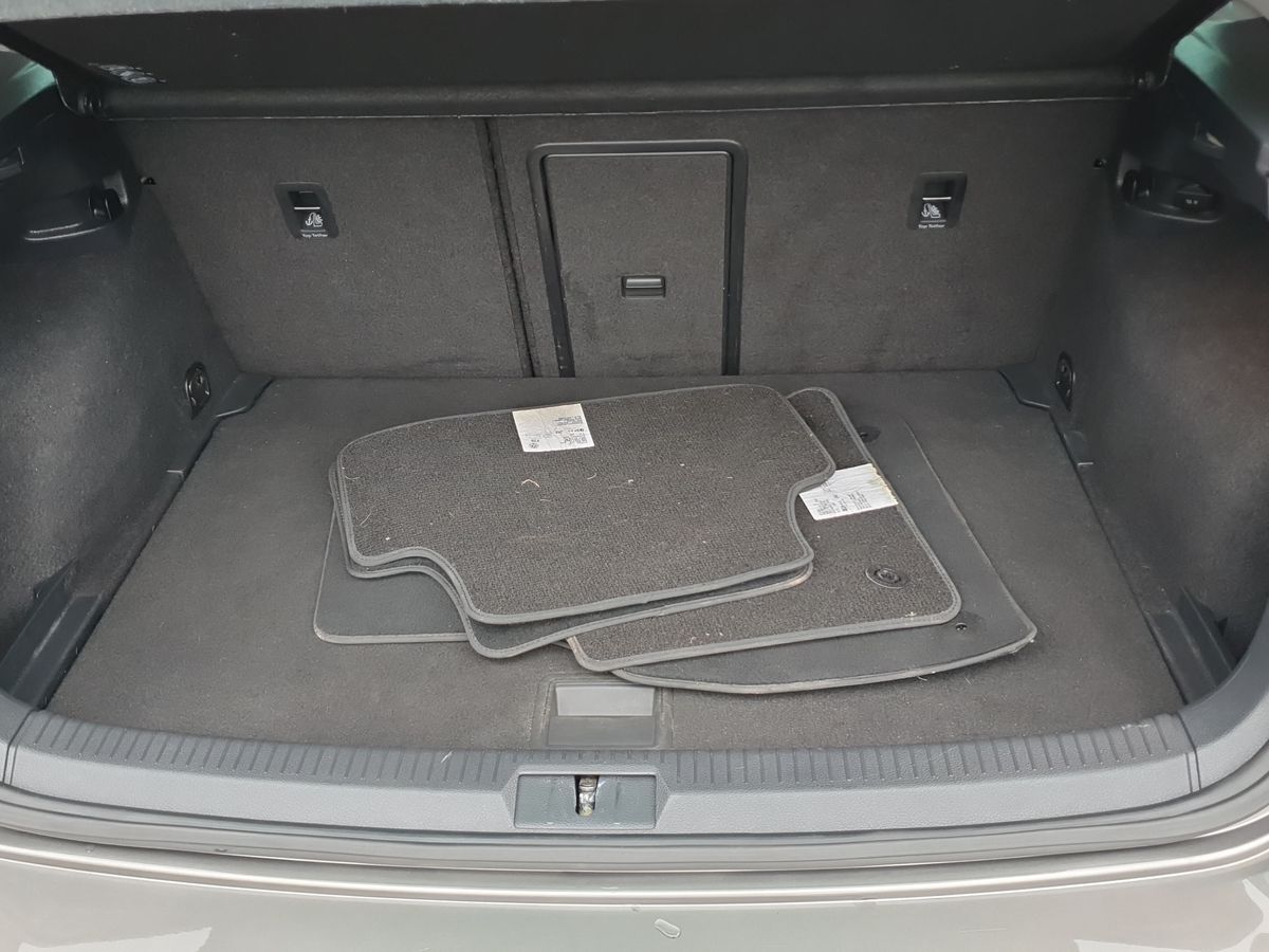 Used Volkswagen Golf 2017 for sale - 76556988: Photo 17