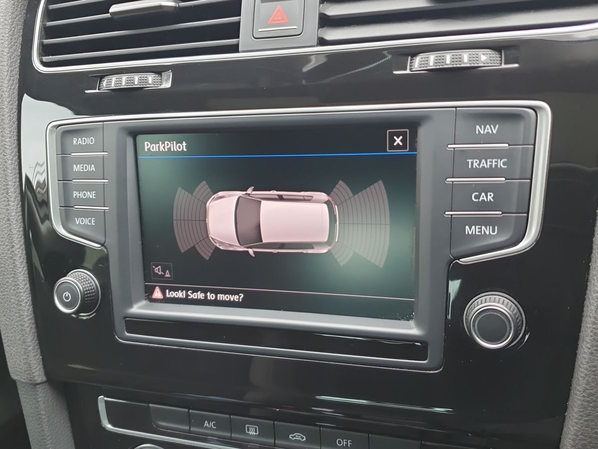 Used Volkswagen Golf 2017 for sale - 76556988: Photo 24