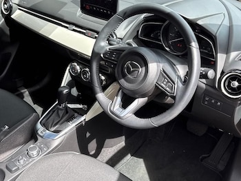 Used Mazda Mazda2 2023 for sale - 78379355: Photo