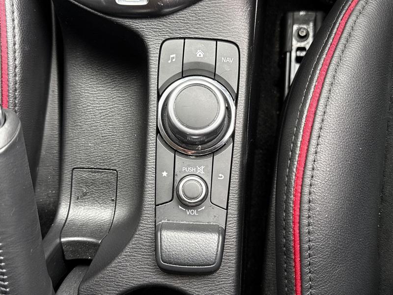 Used Mazda Mazda2 2023 for sale - 75457355: Photo 22