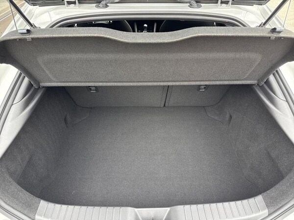 Used Mazda Mazda3 2024 for sale - 76117606: Photo 9