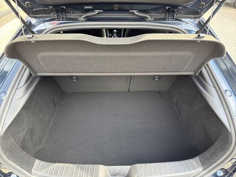 Used Mazda Mazda3 2025 for sale - 76170460: Photo 9