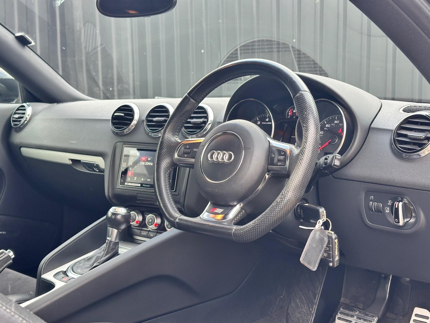 Used Audi TT 2012 for sale - 76689575: Photo 14