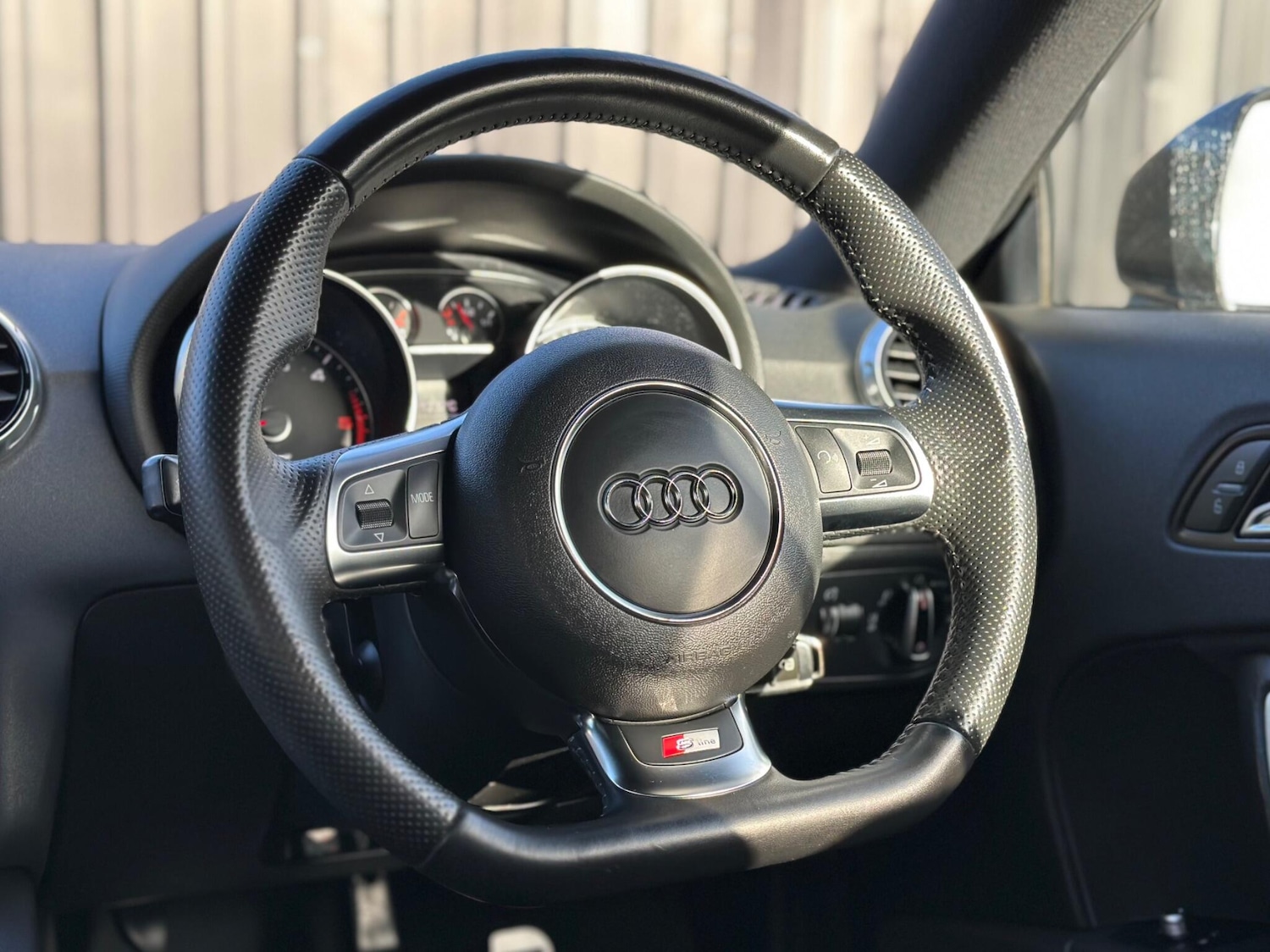 Used Audi TT 2013 for sale - 76702092: Photo 22