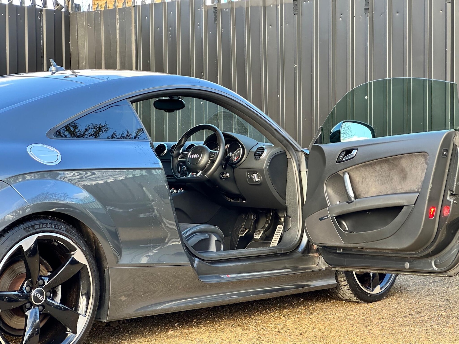 Used Audi TT 2013 for sale - 76702092: Photo 9