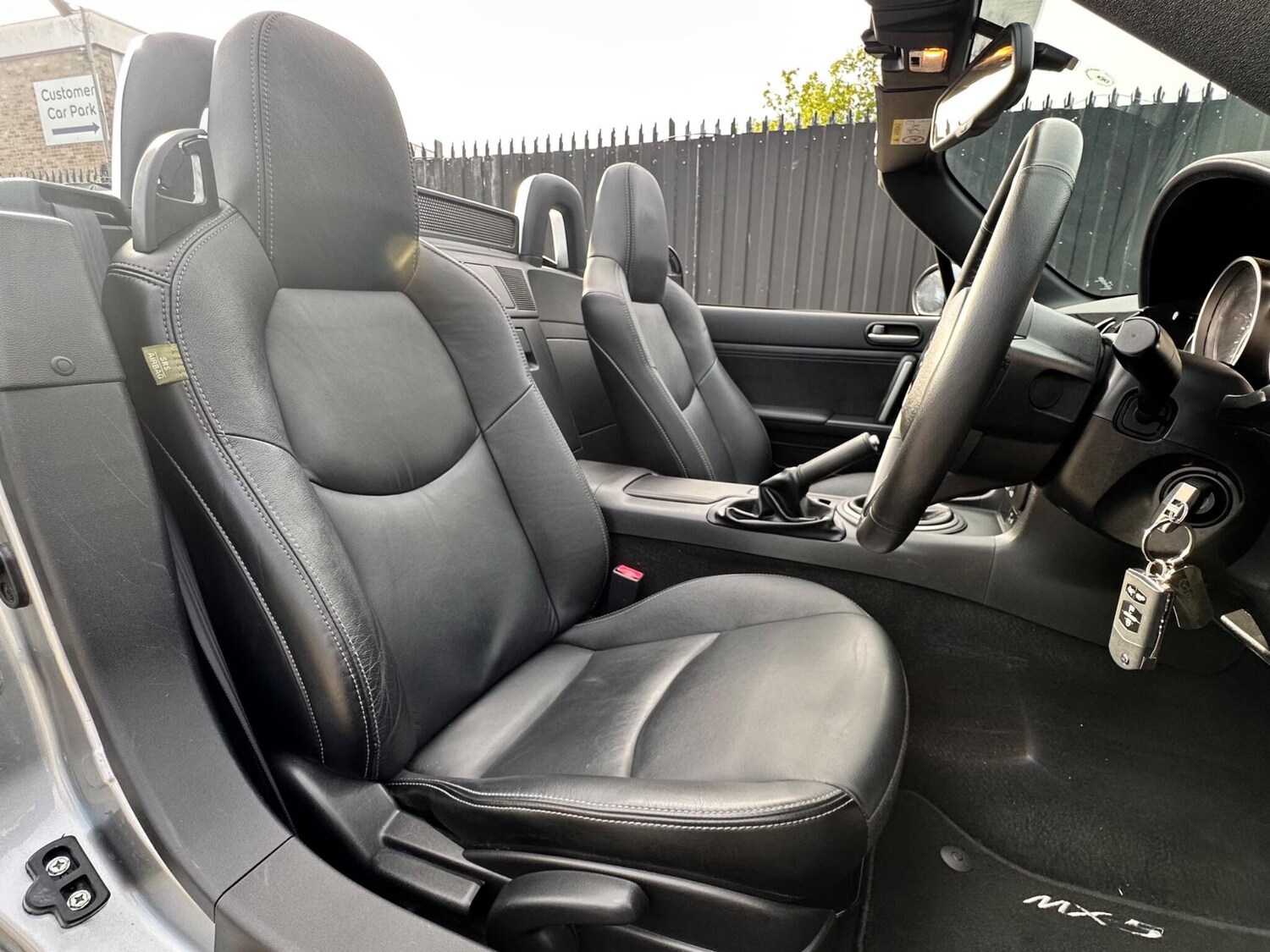 Used Mazda MX-5 2015 for sale - 76318021: Photo 10