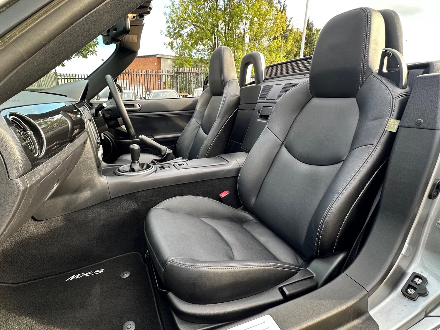 Used Mazda MX-5 2015 for sale - 76318021: Photo 13