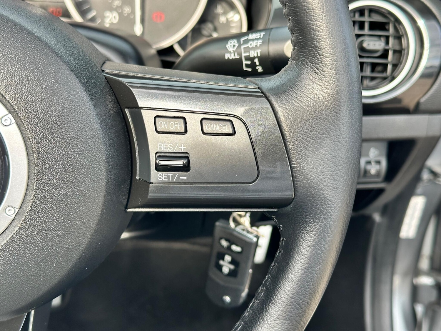 Used Mazda MX-5 2015 for sale - 76318021: Photo 24