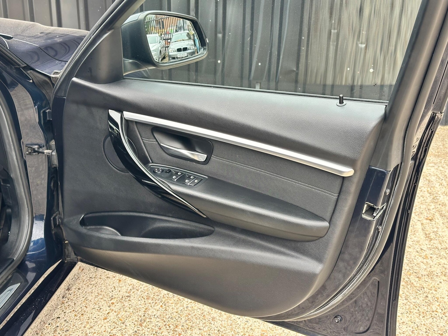 Used BMW 3 Series 2016 for sale - 76318187: Photo 10