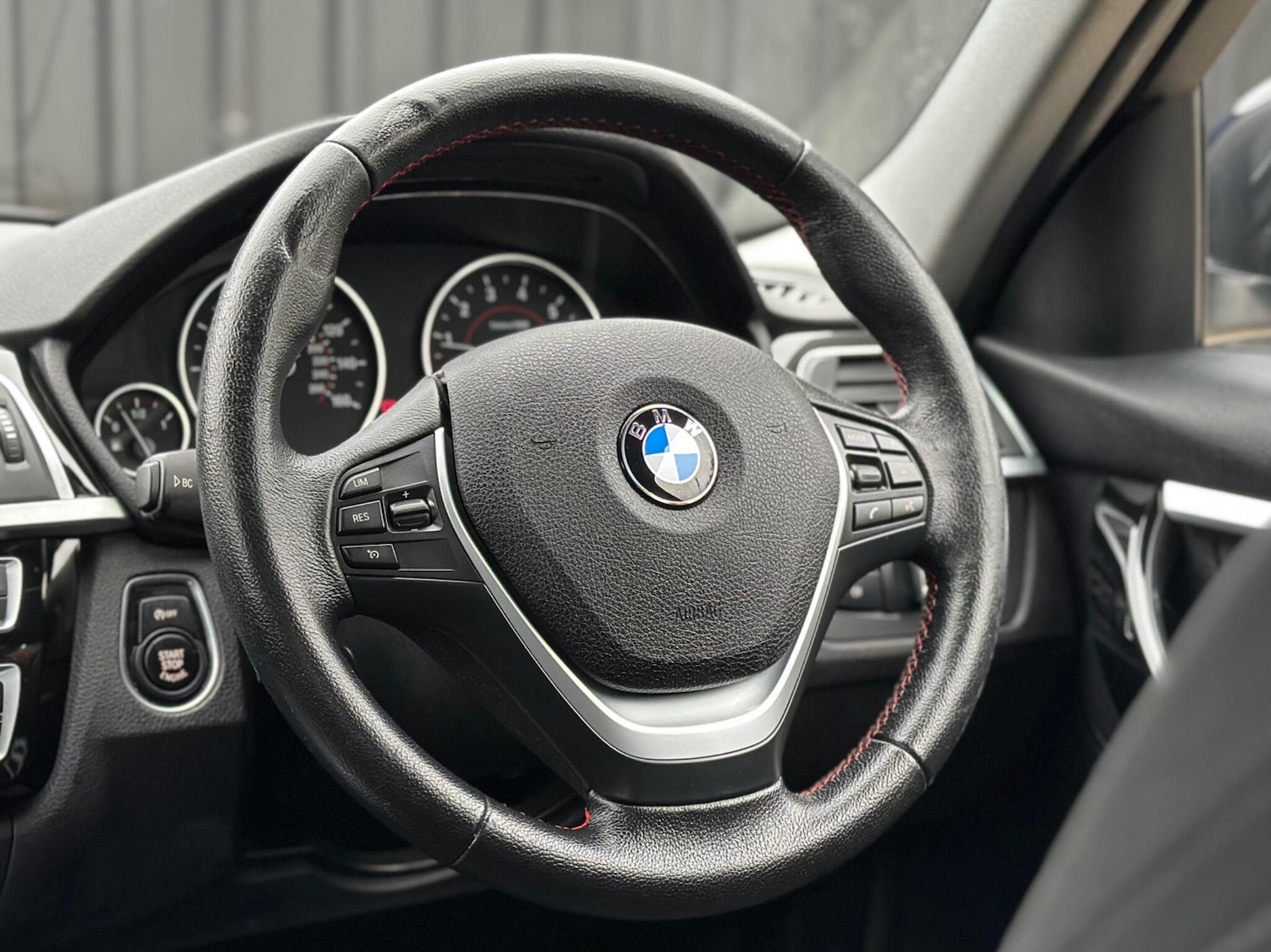 Used BMW 3 Series 2016 for sale - 76318187: Photo 27