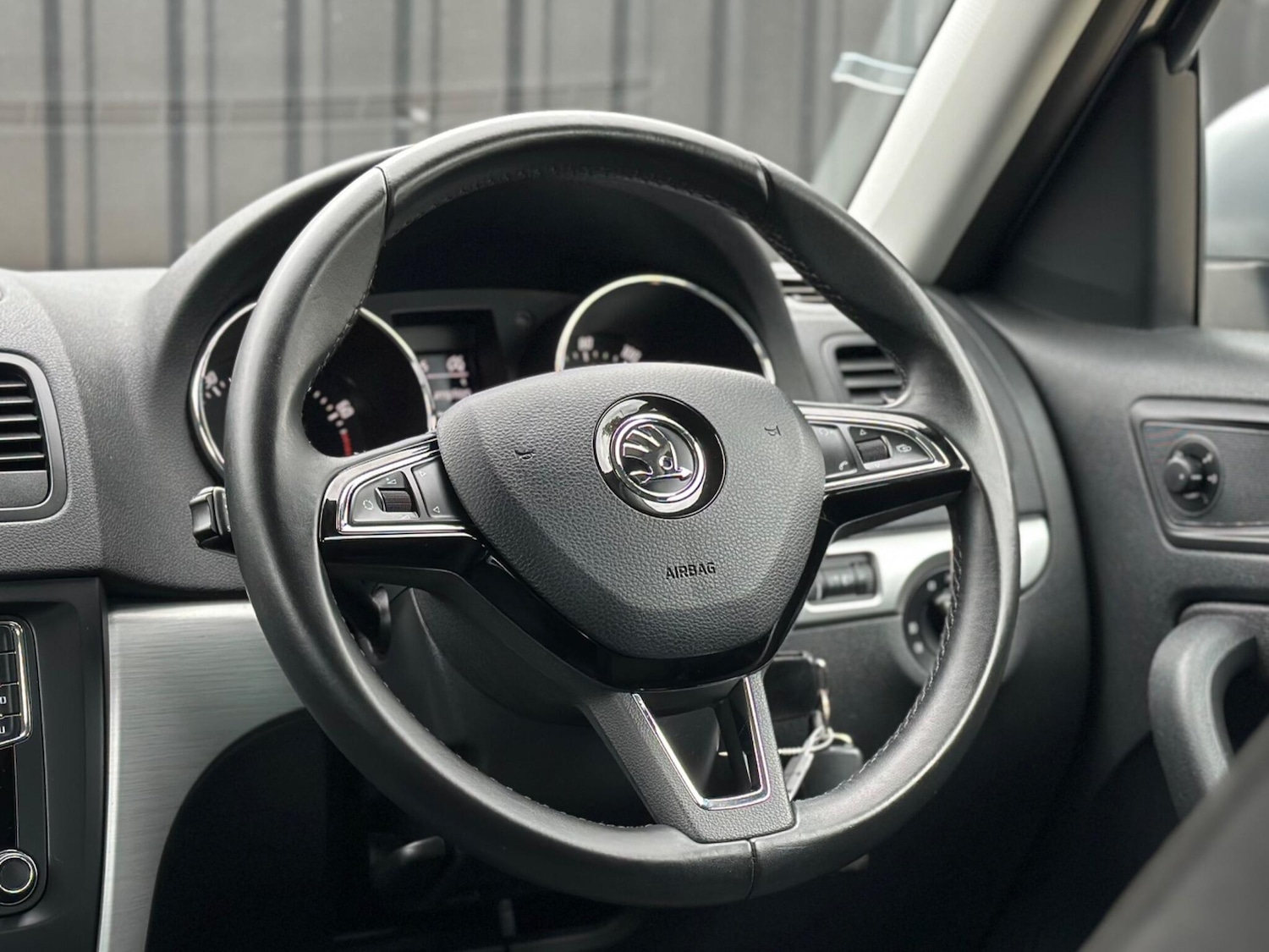 Used Skoda Yeti 2016 for sale - 76317913: Photo 26