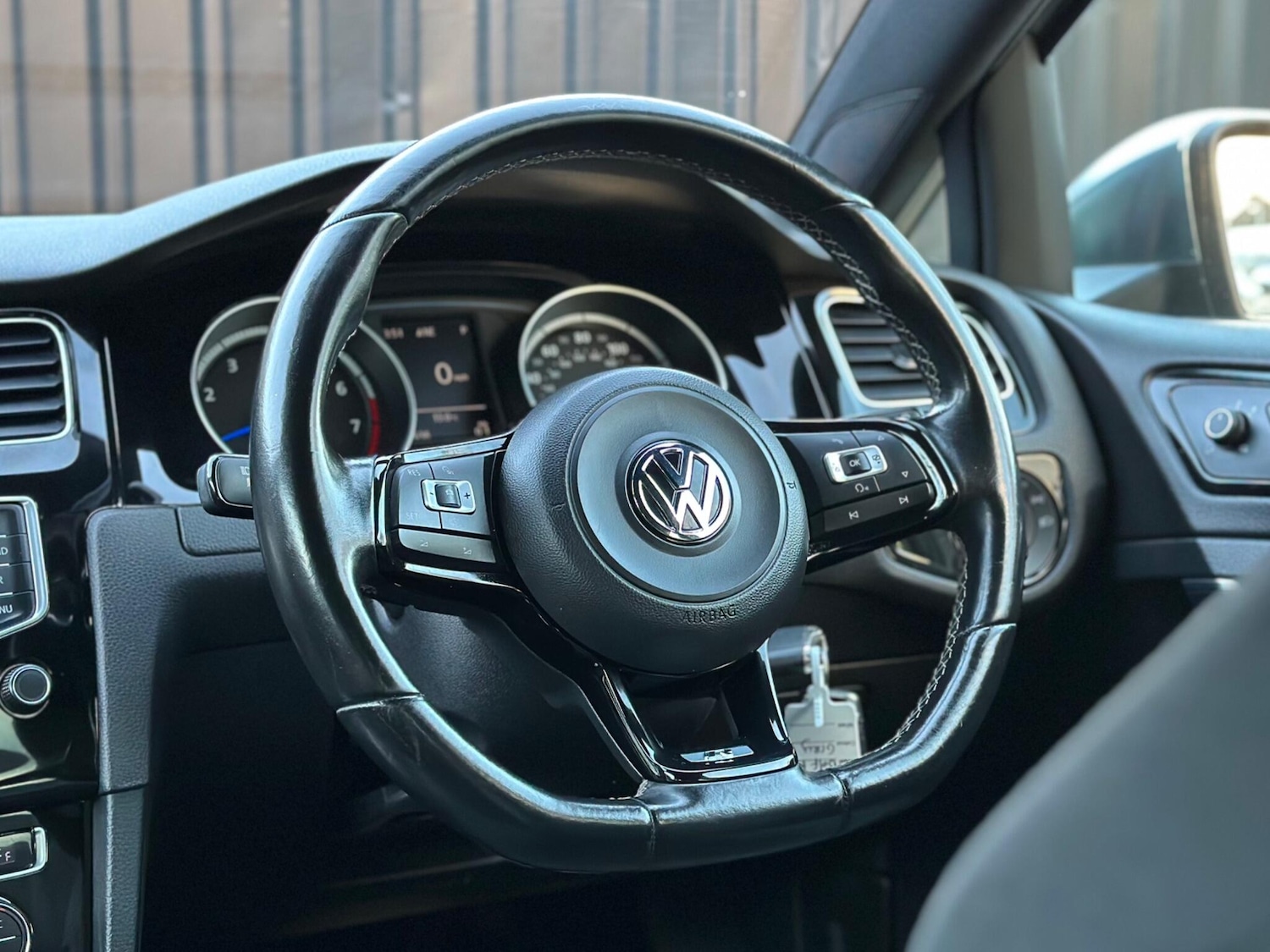 Used Volkswagen Golf 2016 for sale - 76522012: Photo 23