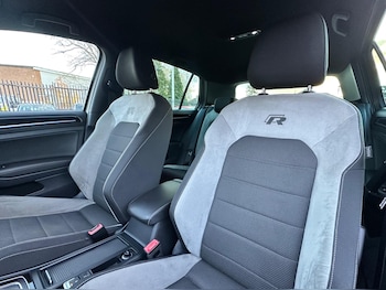 Used Volkswagen Golf 2016 for sale - 76522012: Photo