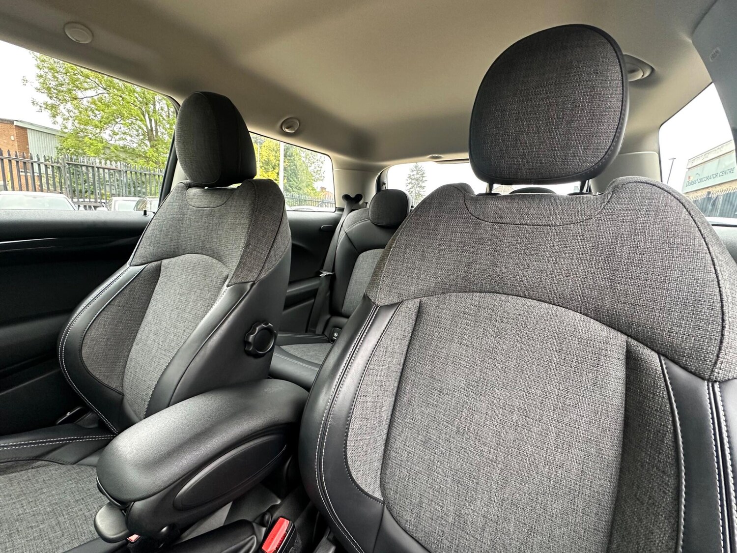 Used MINI Hatch 2016 for sale - 76317989: Photo 3
