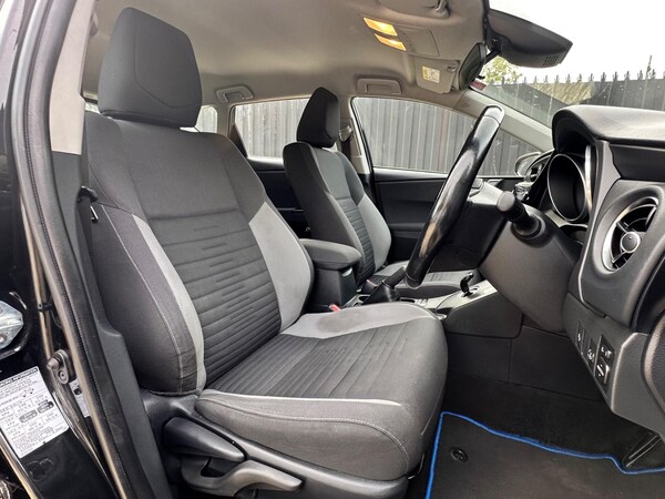 Used Toyota Auris 2017 for sale - 76317876: Photo 11