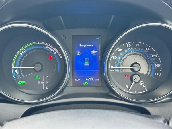 Used Toyota Auris 2017 for sale - 76317876: Photo 24