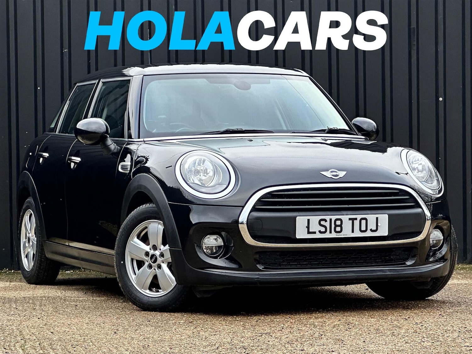 Used MINI Hatch 2018 for sale - 76689179: Photo 1