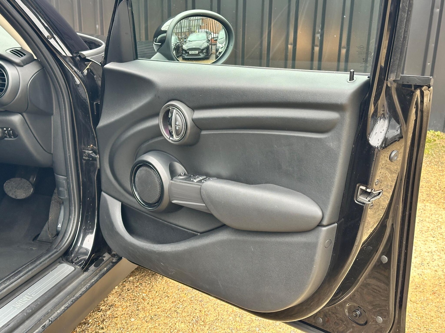 Used MINI Hatch 2018 for sale - 76689179: Photo 10