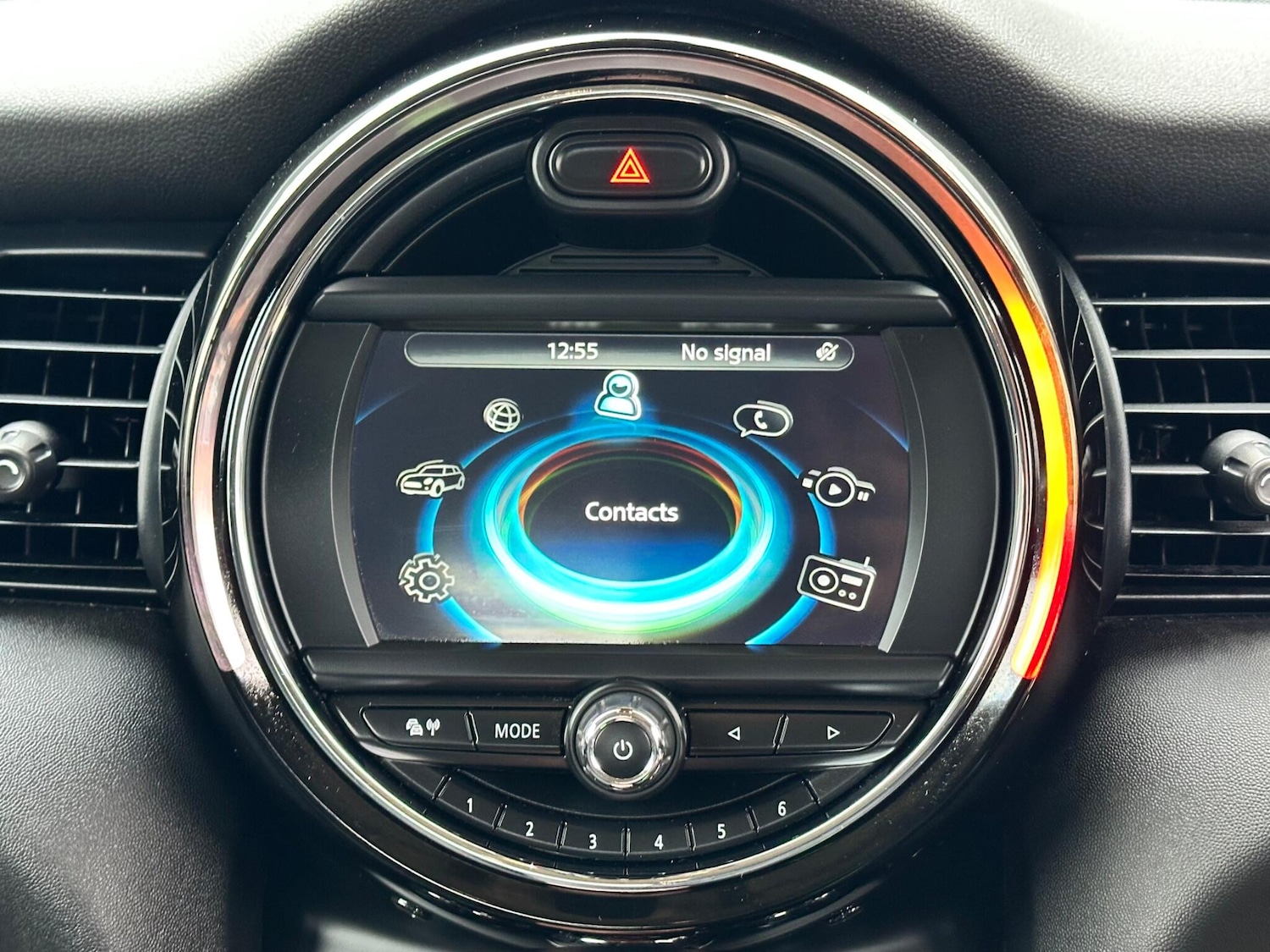 Used MINI Hatch 2018 for sale - 76689179: Photo 2