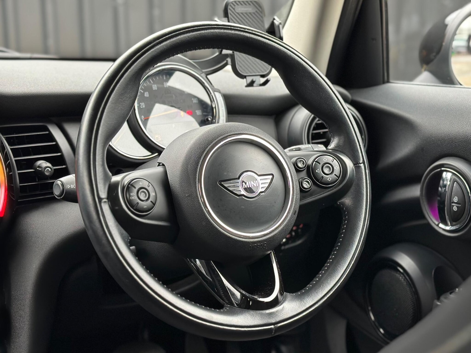 Used MINI Hatch 2018 for sale - 76689179: Photo 25