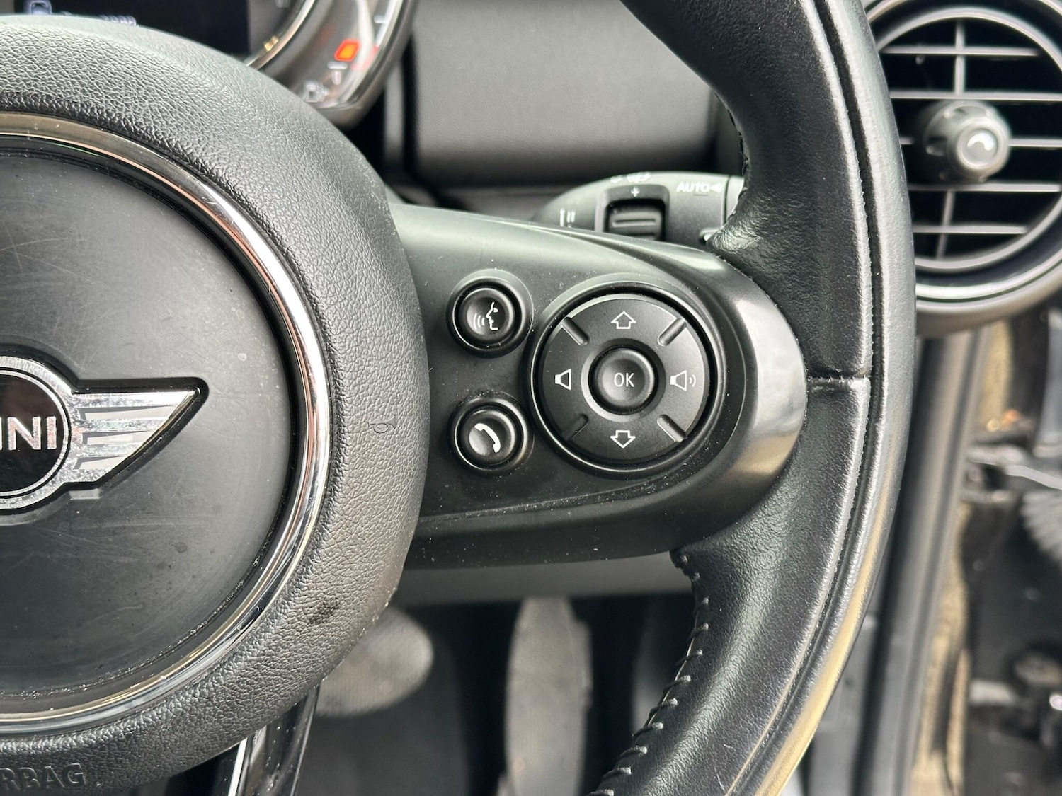 Used MINI Hatch 2018 for sale - 76689179: Photo 29