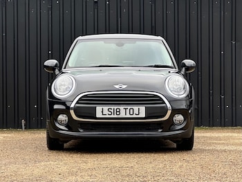 Used MINI Hatch 2018 for sale - 76689179: Photo