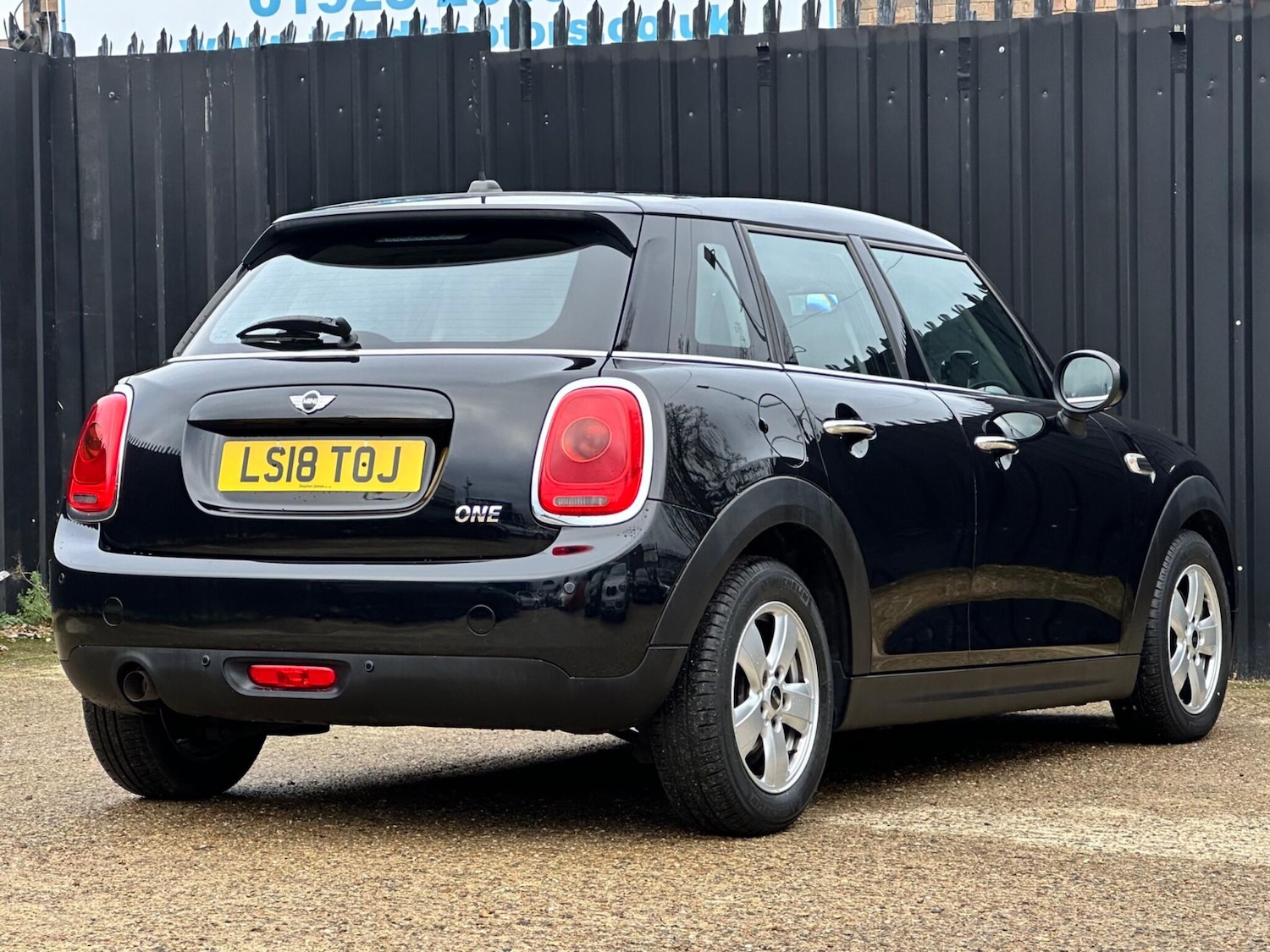 Used MINI Hatch 2018 for sale - 76689179: Photo 8