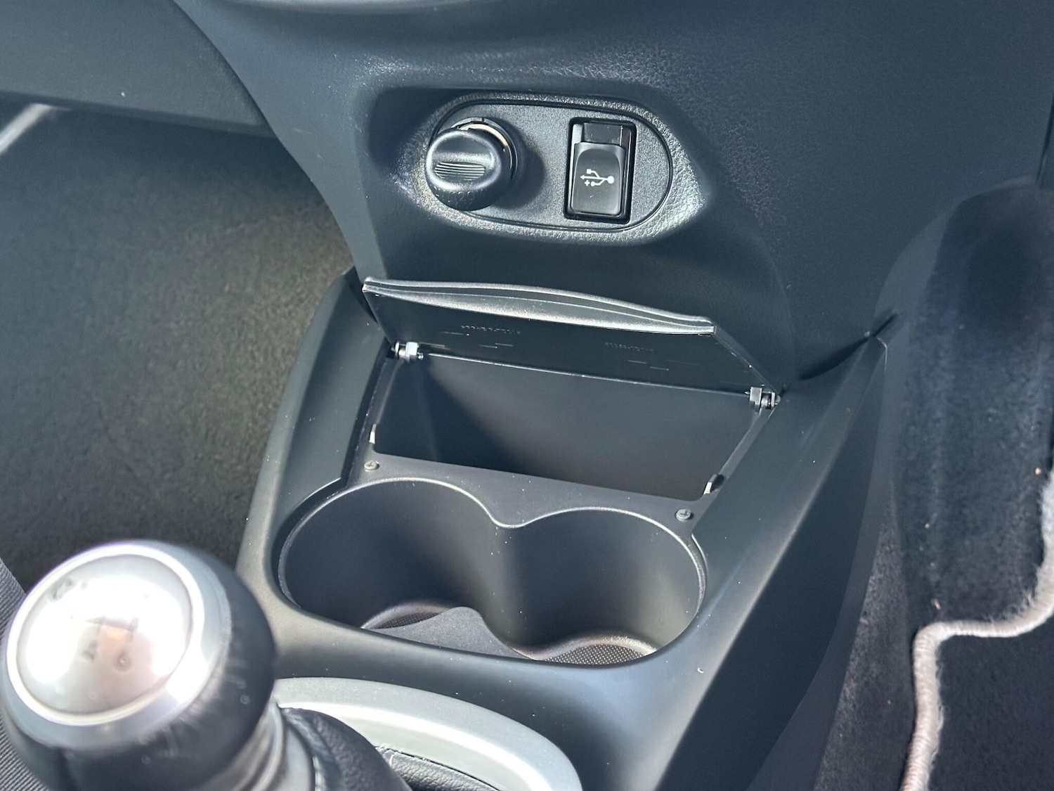 Used Toyota Yaris 2015 for sale - 76607993: Photo 20