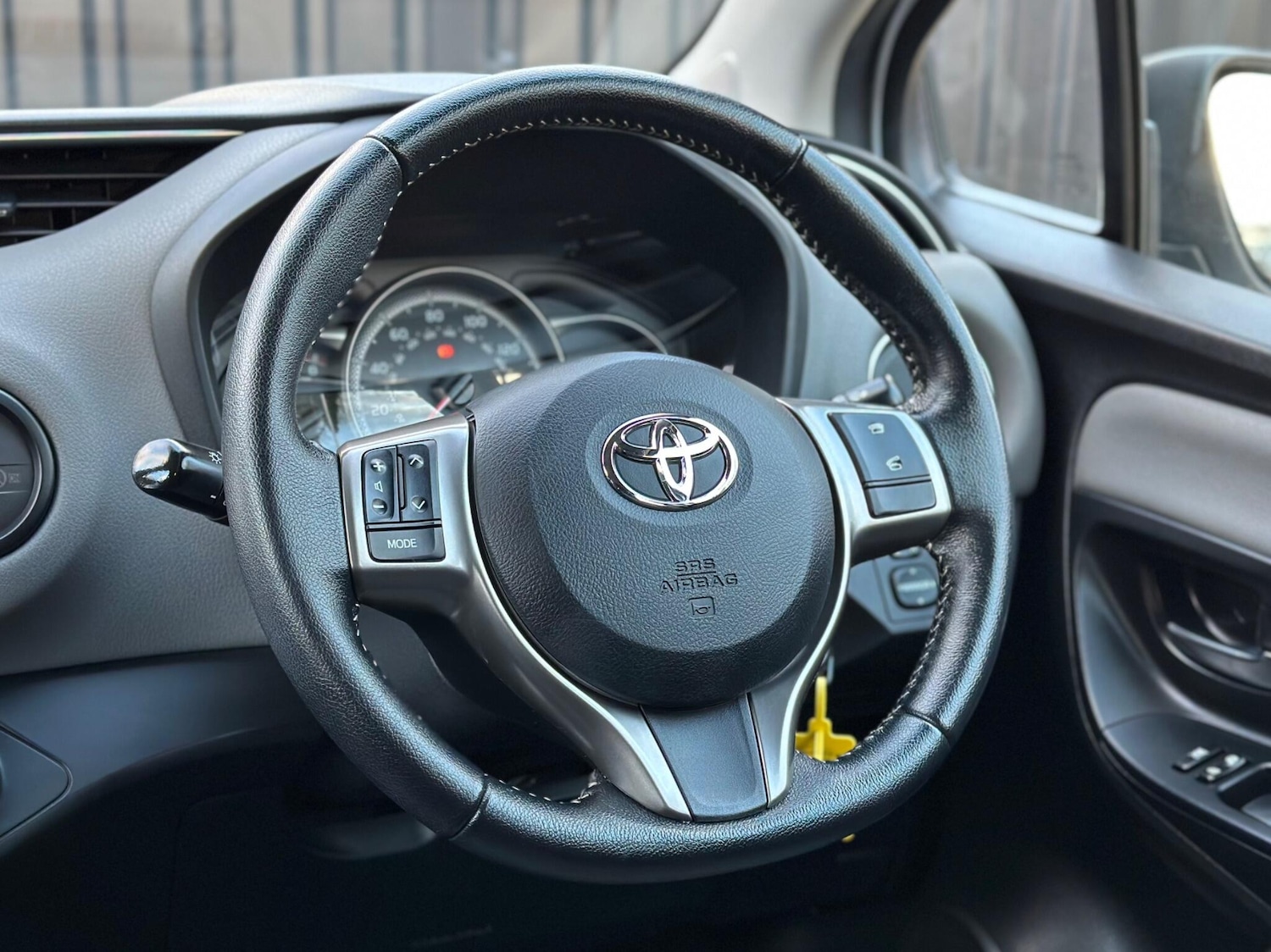 Used Toyota Yaris 2015 for sale - 76607993: Photo 26