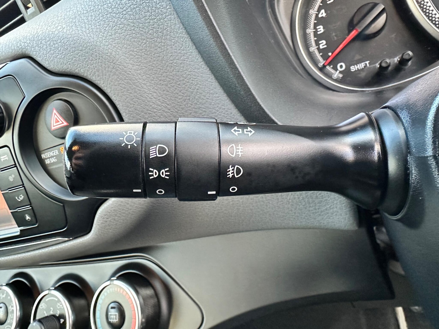 Used Toyota Yaris 2015 for sale - 76607993: Photo 30