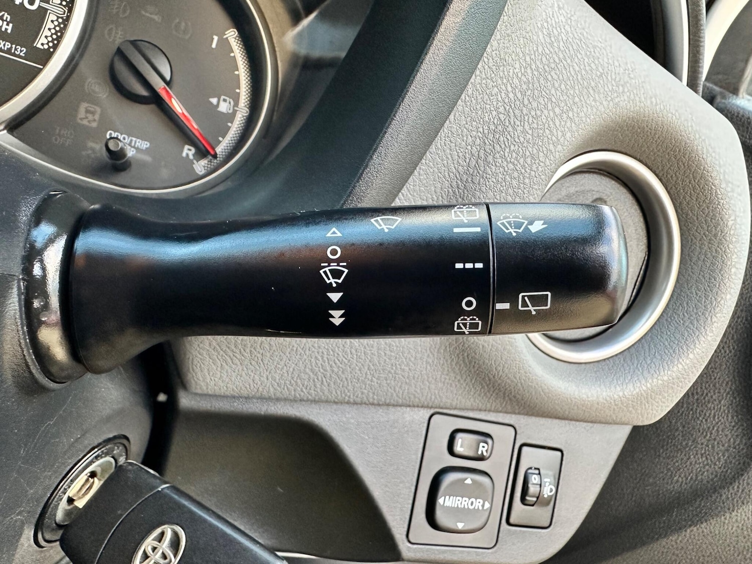 Used Toyota Yaris 2015 for sale - 76607993: Photo 31