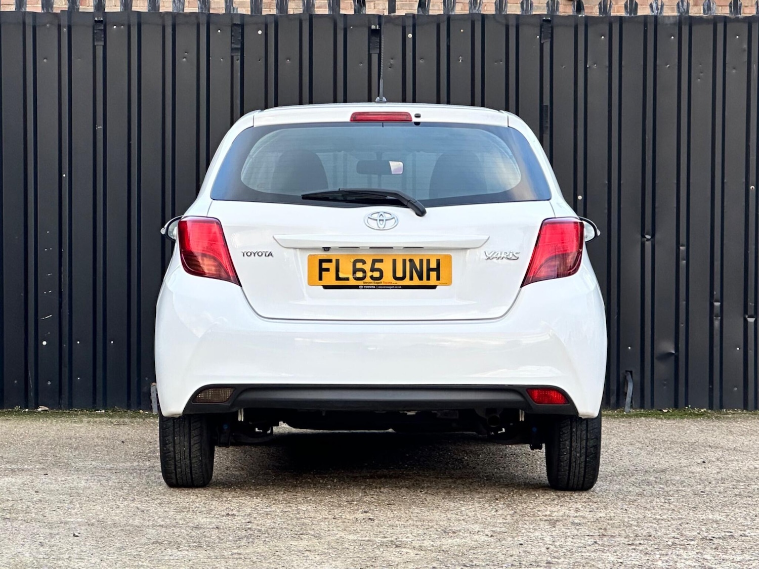 Used Toyota Yaris 2015 for sale - 76607993: Photo 7