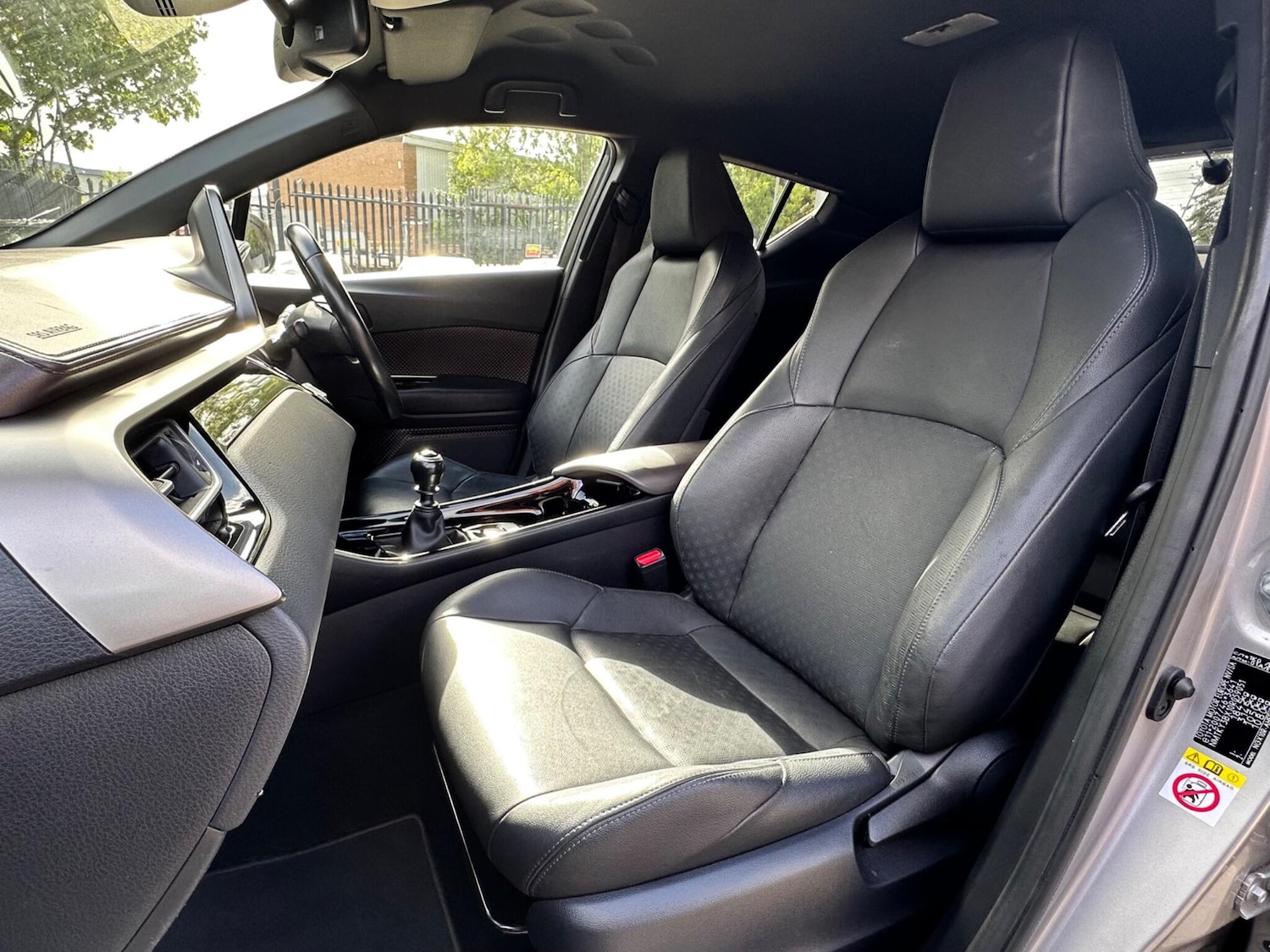 Used Toyota C-HR 2019 for sale - 76317804: Photo 15