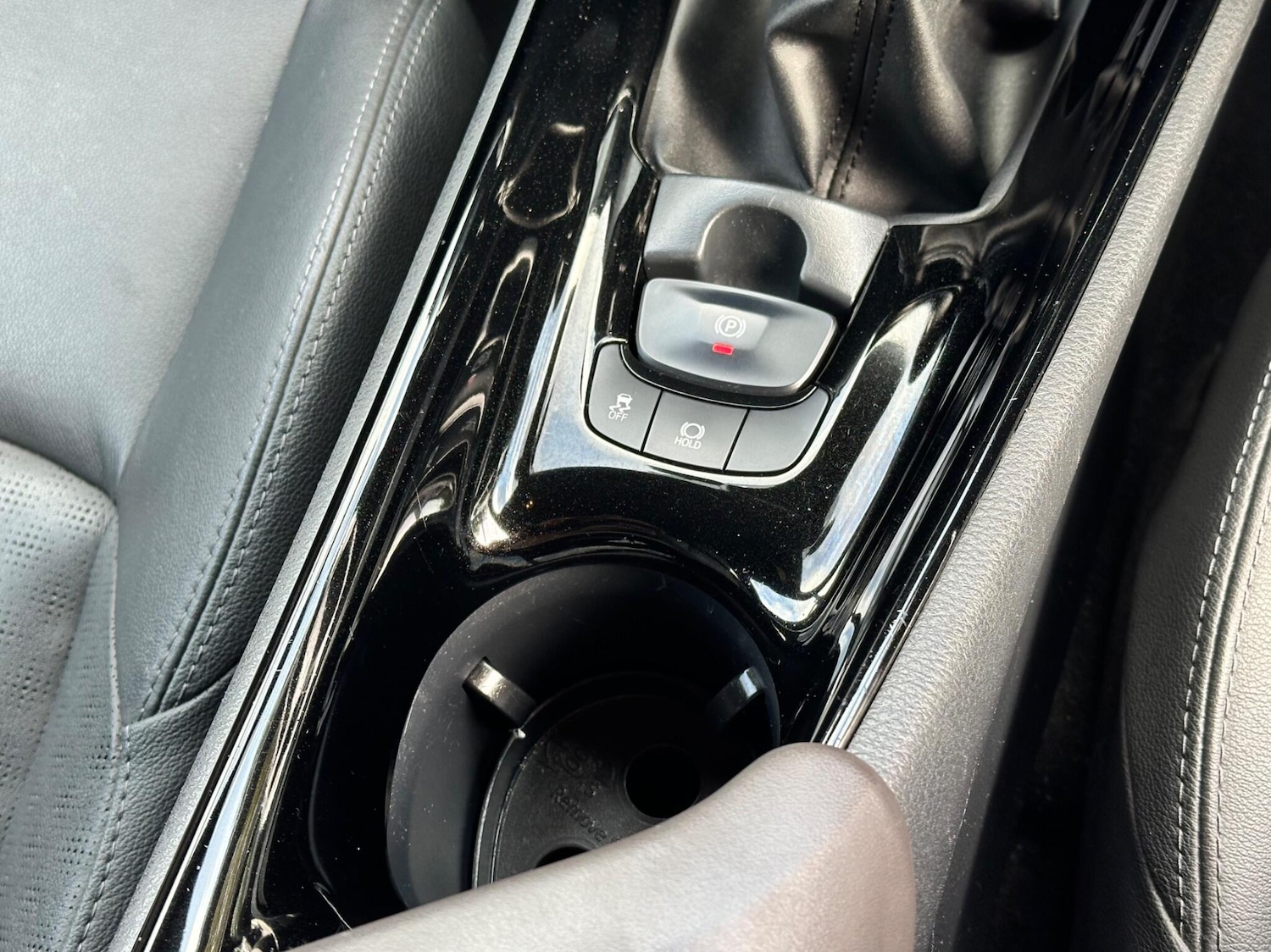 Used Toyota C-HR 2019 for sale - 76317804: Photo 19