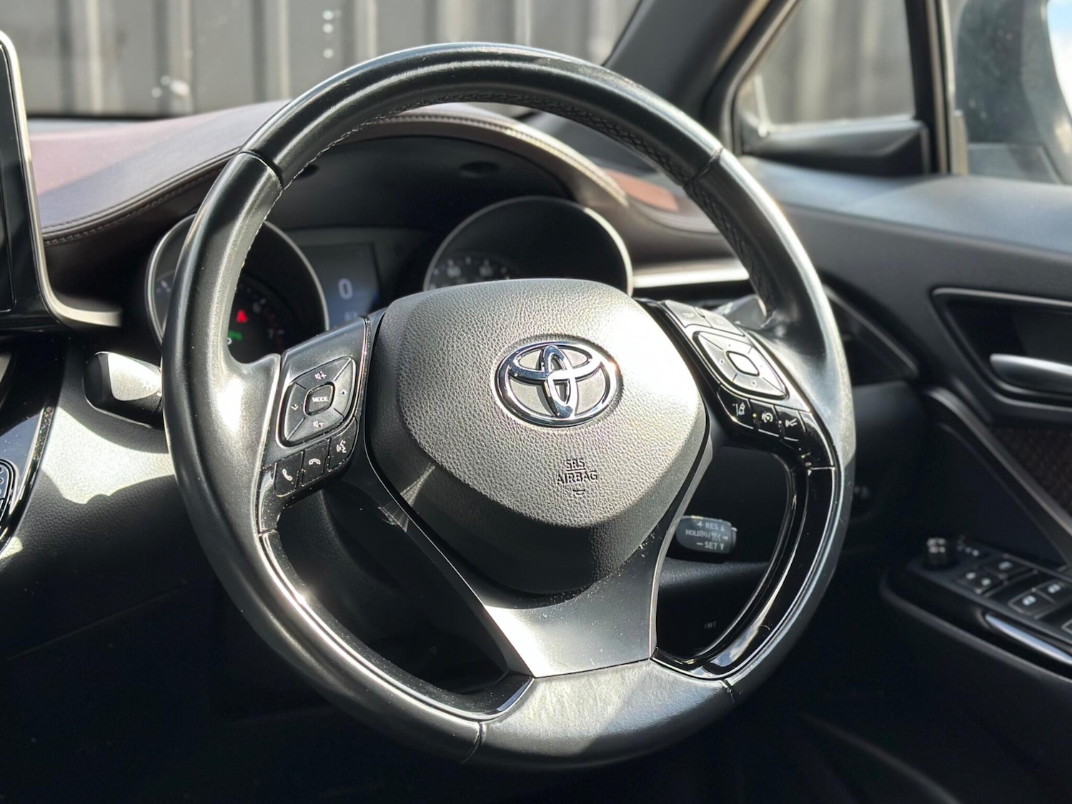 Used Toyota C-HR 2019 for sale - 76317804: Photo 28