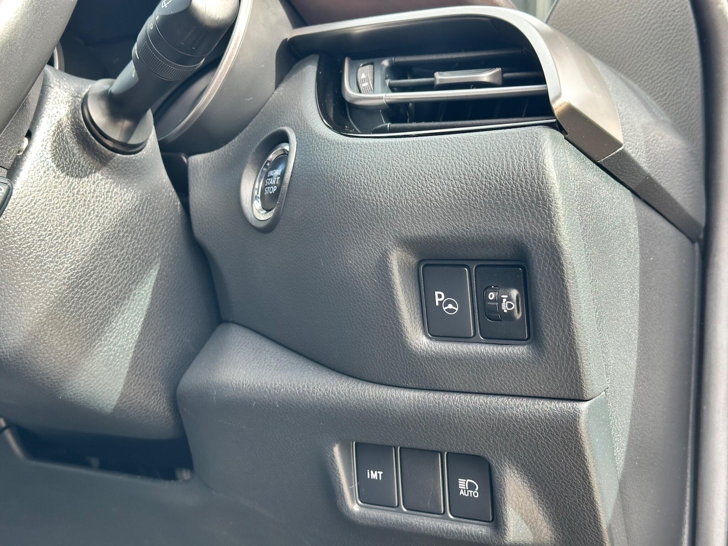 Used Toyota C-HR 2019 for sale - 76317804: Photo 34